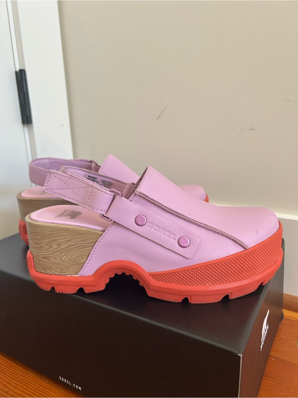 Sorel Roam’n RBR Clog | Size 8 | Lavender & Coral | Gently Used - Picture 1 of 11